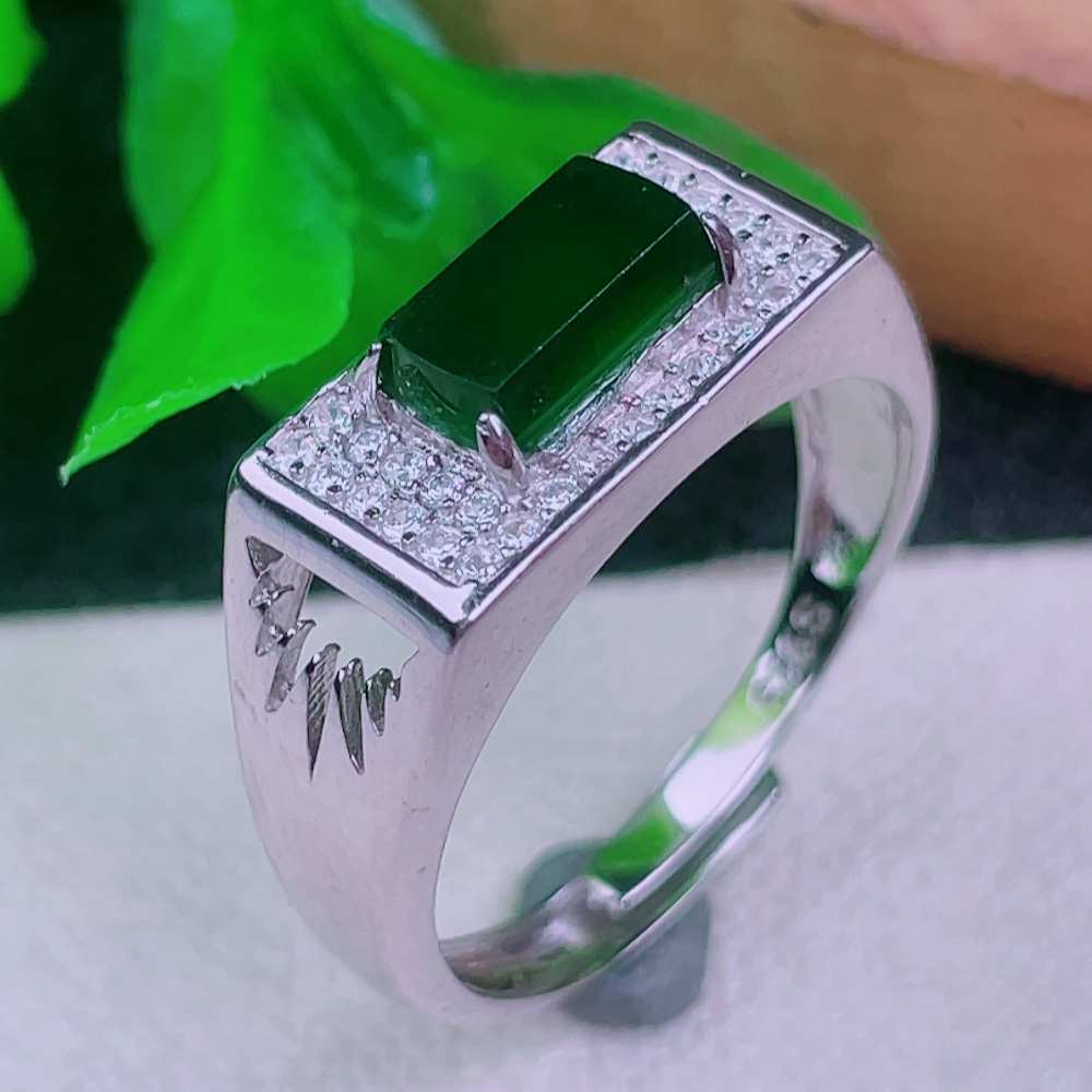 缅甸天然真品翡翠冰满绿满色飘花好种高档冰润闪拍马鞍戒指4.20.g