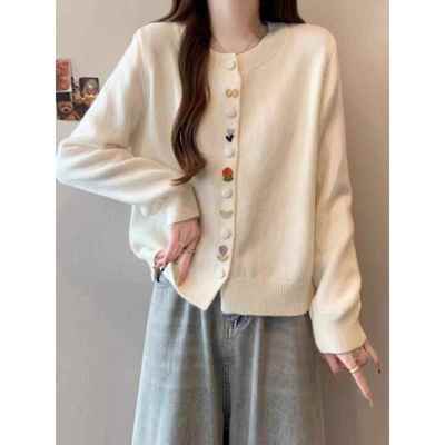 彩色纽扣圆领针织开衫秋冬女性新款温柔的风柔软的蜡修身看1227r