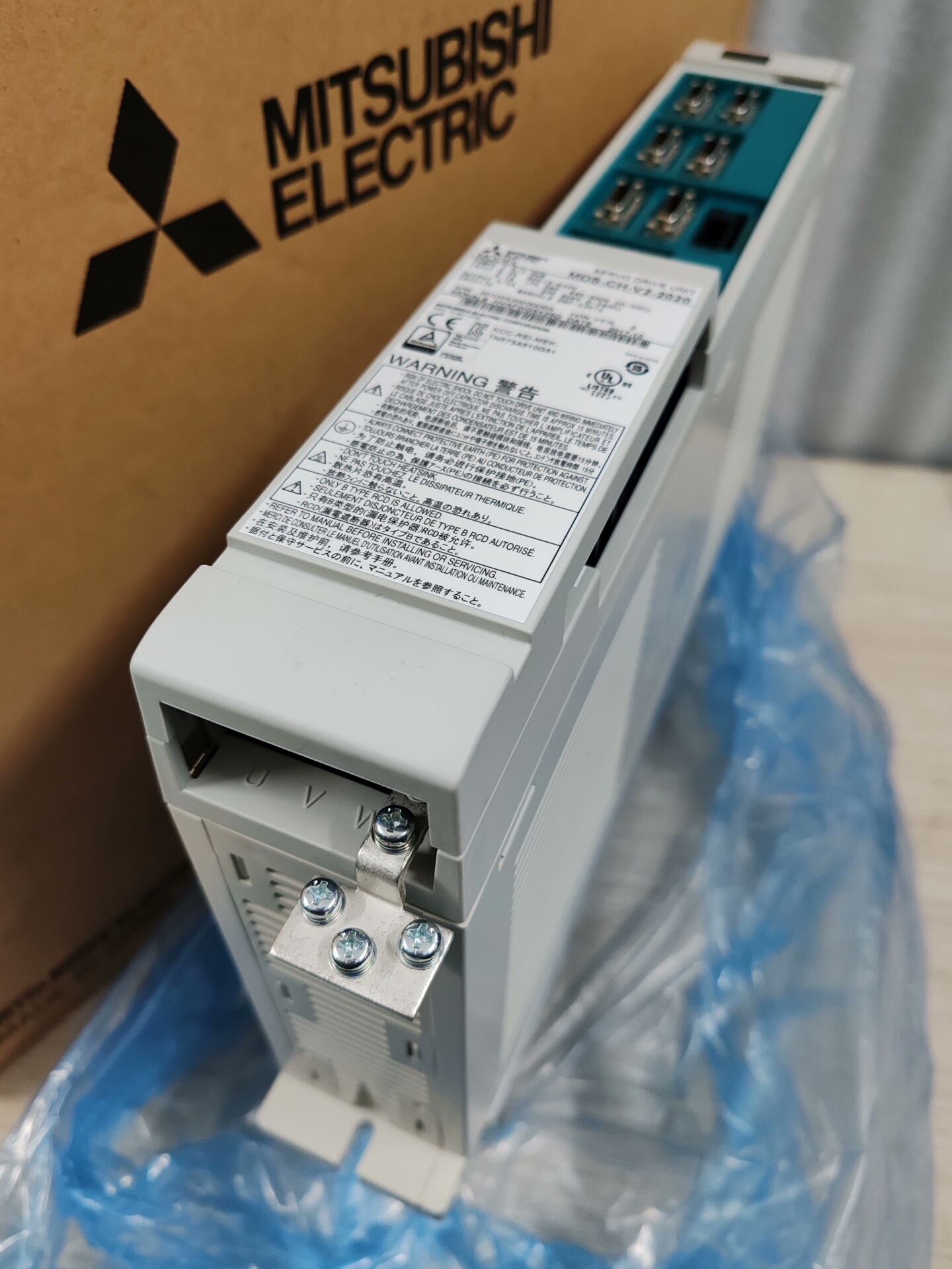 MDS-CH-V2-2020三菱2.0/2.0KW高压驱动器