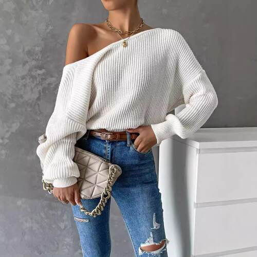 Backless knitted sweater long sleeved knitted sweater for