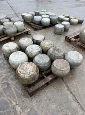 石墩子老石墩青石墩老青石太湖石木柱柱墩底座柱基石摆件