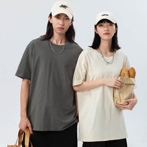 T-shirt, high staple cotton top, slightly dropped shoulder