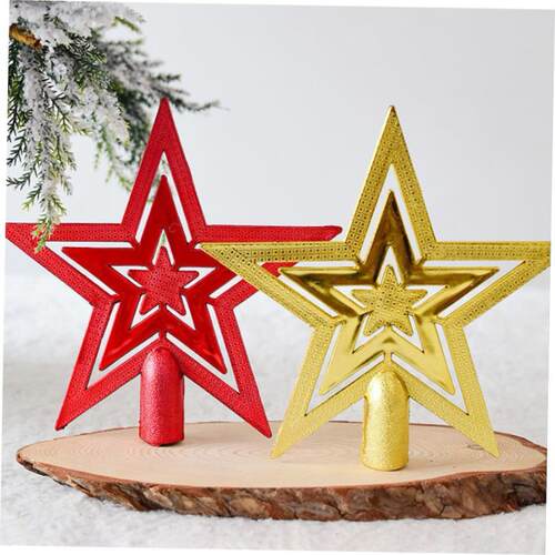 Golden pentagram at the top of the Christmas tree圣诞