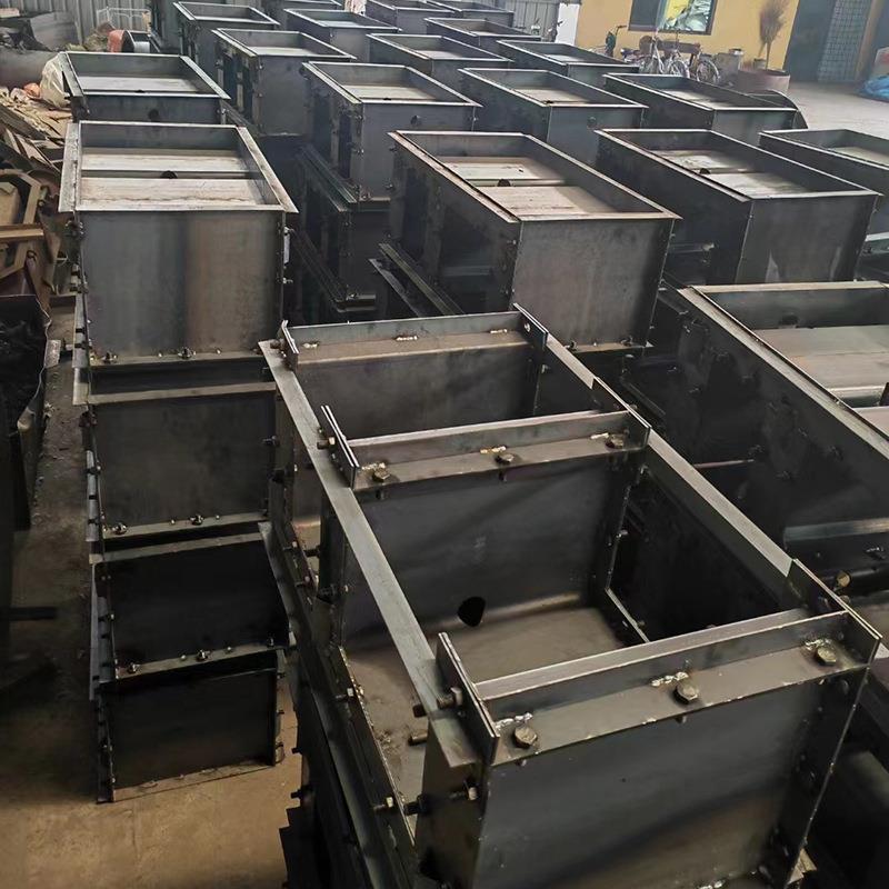 矩形槽模具排水沟流水槽模具泄水槽模具农田灌溉排水沟钢模具