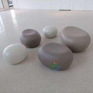 玻璃钢鹅卵石休闲椅户外商场石头沙发座椅雕塑工艺品园林摆件坐凳