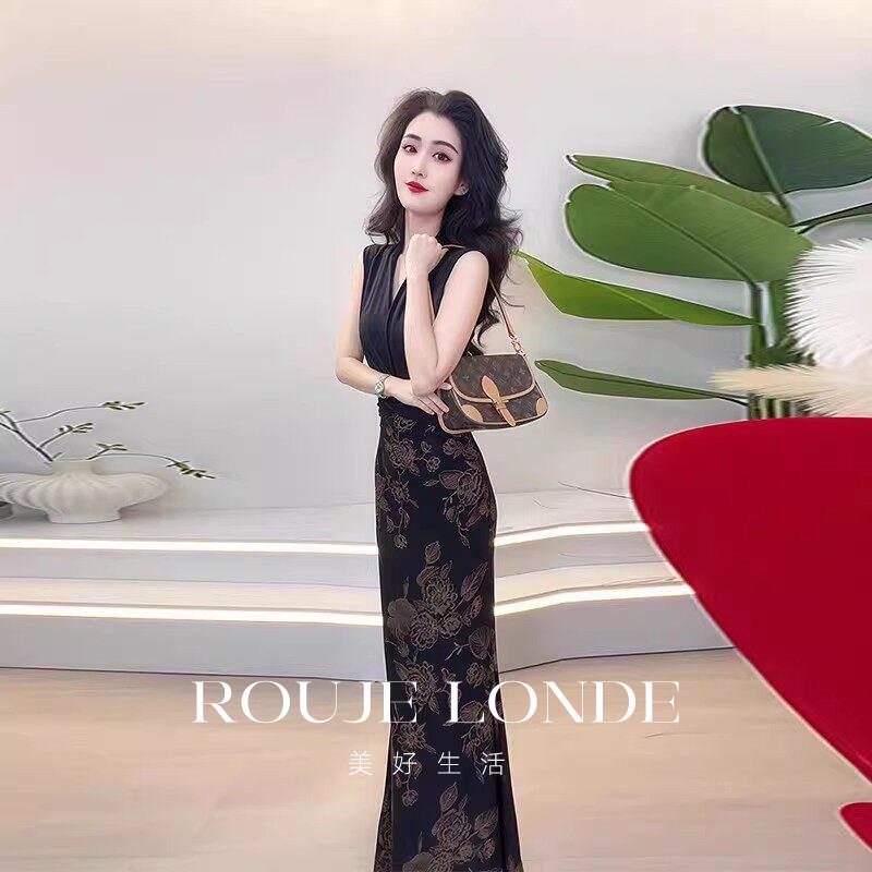 ROUJE LONDE今年流行爆款连衣裙女夏气质修身显瘦高级感轻奢裙子