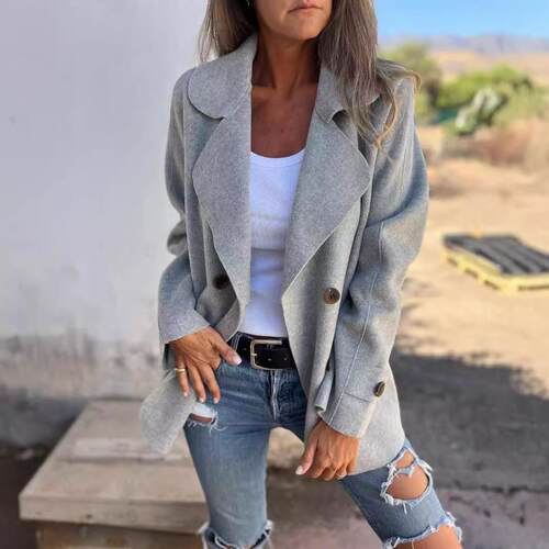 Double sided woolen jacket with collar and long sleeved