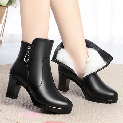正品式真皮高跟女靴秋冬鞋粗跟短靴加女中跟羊毛妈妈棉鞋中年绒皮