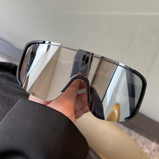 夜骑日夜两用女防风骑行男潮反光运动护目滑雪镜