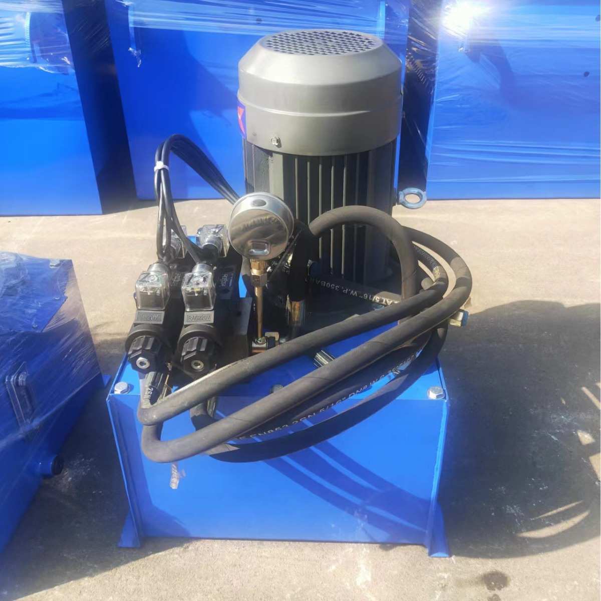液压动力站小型泵站自动化控制系统14Mpa液压器2.2KW组角机液压站