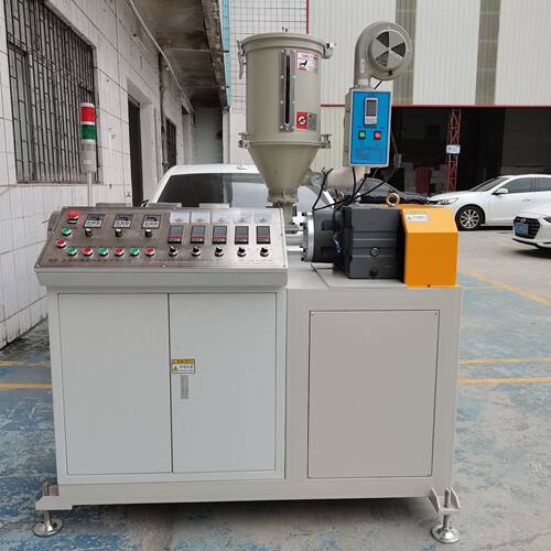 TPU鞋靴防水拉链涂覆机防水拉链挤出机家纺服饰拉链包覆挤出机