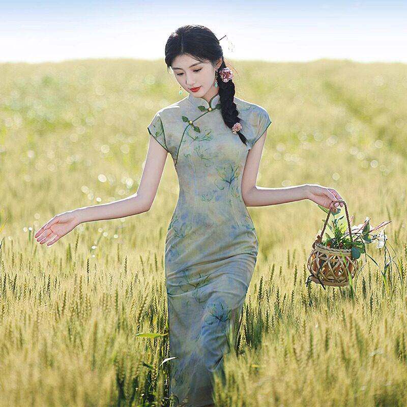 新中式绿色旗袍女夏季2026年新款改良年轻款少女江南风连衣裙素雅