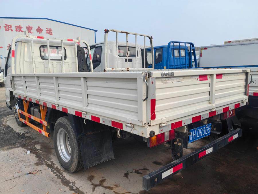 3月7日济宁鲁H0R3G5江铃牌轻型栏板货车网络拍卖公告