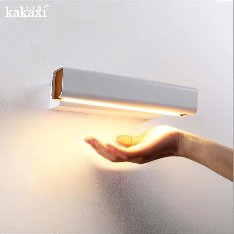 北欧简约床头壁灯360度旋转LED卧室创意灯具酒店客房过道墙壁灯