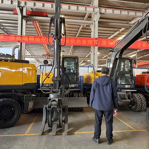 四轮勾机斗轮式挖机90型农田挖沟用90型大型挖机工程大挖机
