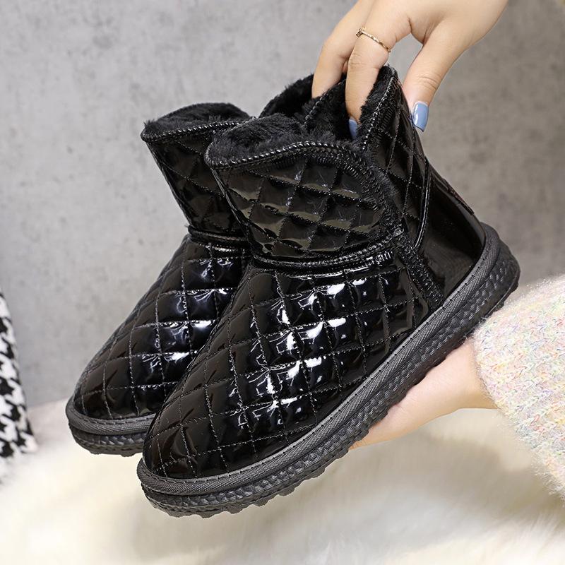 雪地靴源头工厂皮面时尚雪地靴