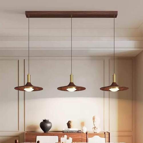 中古风餐厅吊灯2026新款复古胡桃木色餐桌灯三头吧台吊灯中山灯具