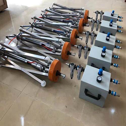 管道内孔喷涂机 可以喷涂内径50-1200mm的各种管道内防腐喷涂器