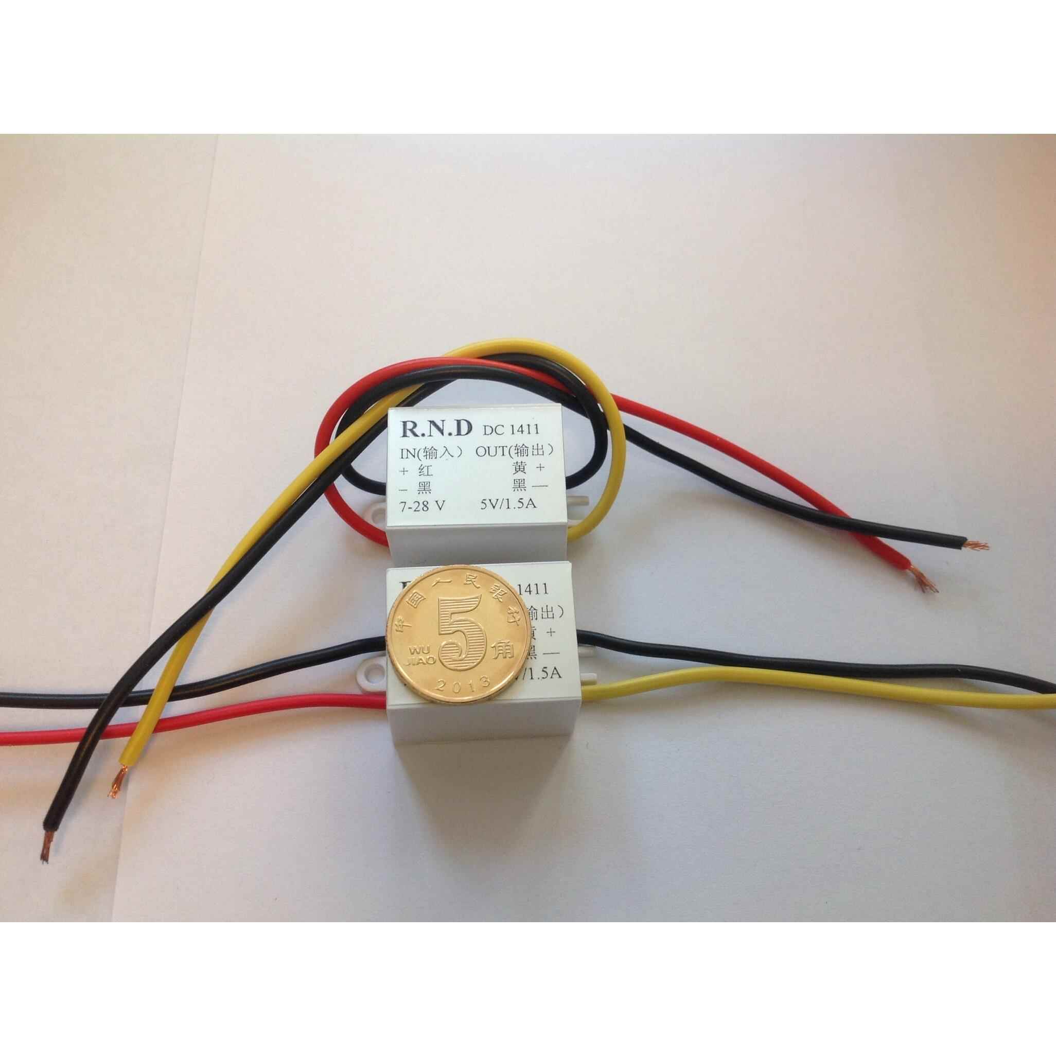 直流DC-DC12V24V转5V3V新款小型车载降压电源USB转换器模块