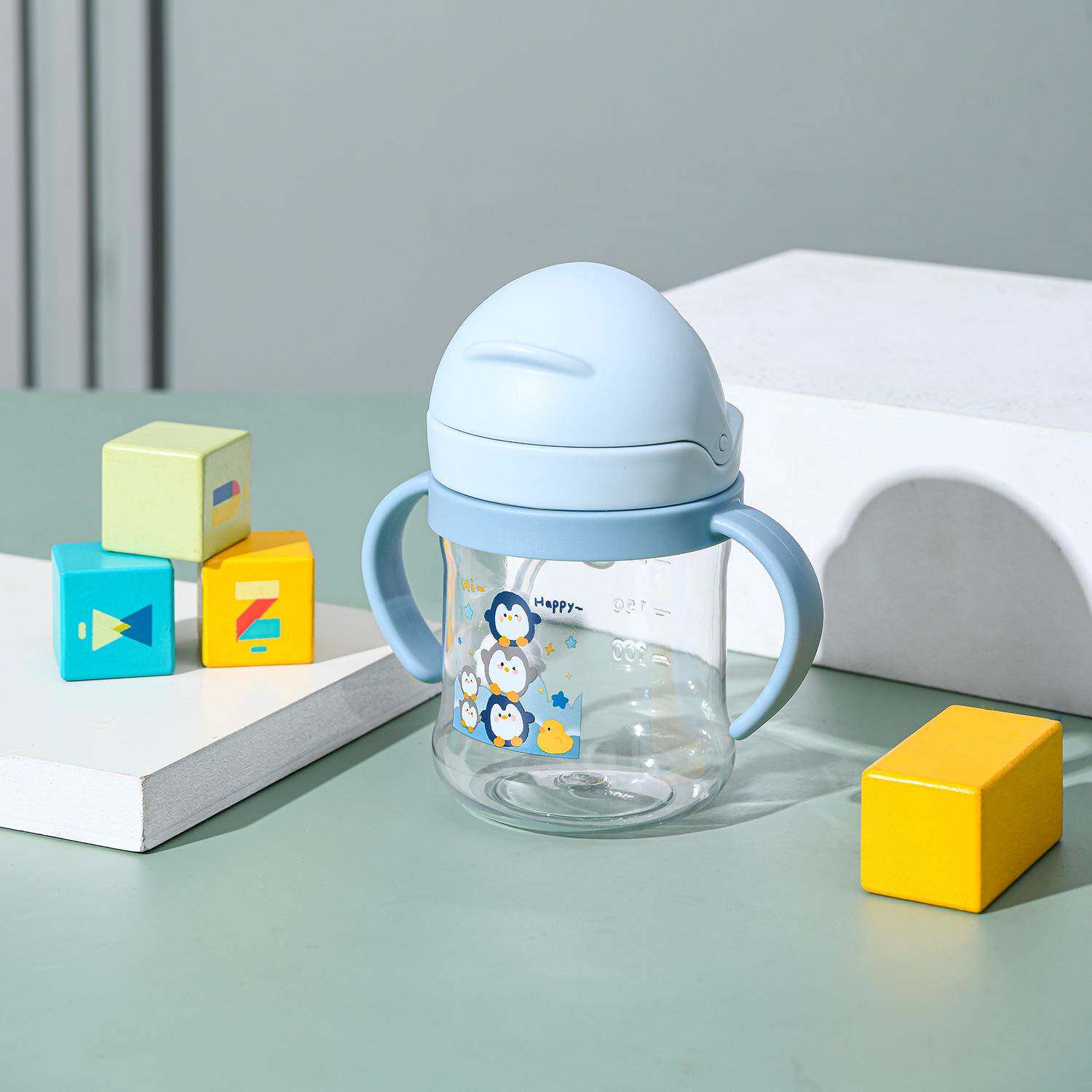 新款卡通婴幼儿刻度吸管杯防呛宝宝手柄水瓶塑料咬合重力球学饮杯