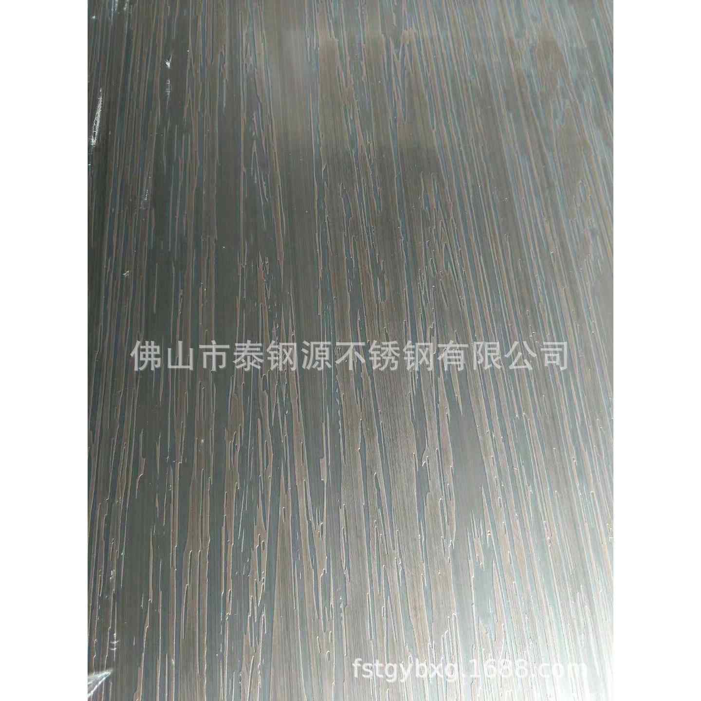 酒店踢脚线材料蚀刻树皮纹发黑拉丝哑光红古铜不锈钢镀铜踢脚线板