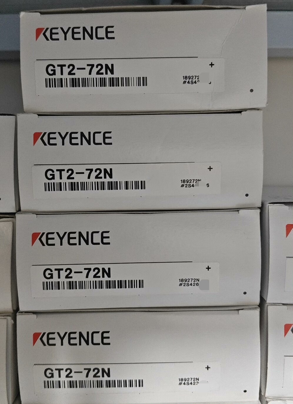 基恩士GT2-72N放大器，全新原装正品，盒码一致！现货4个