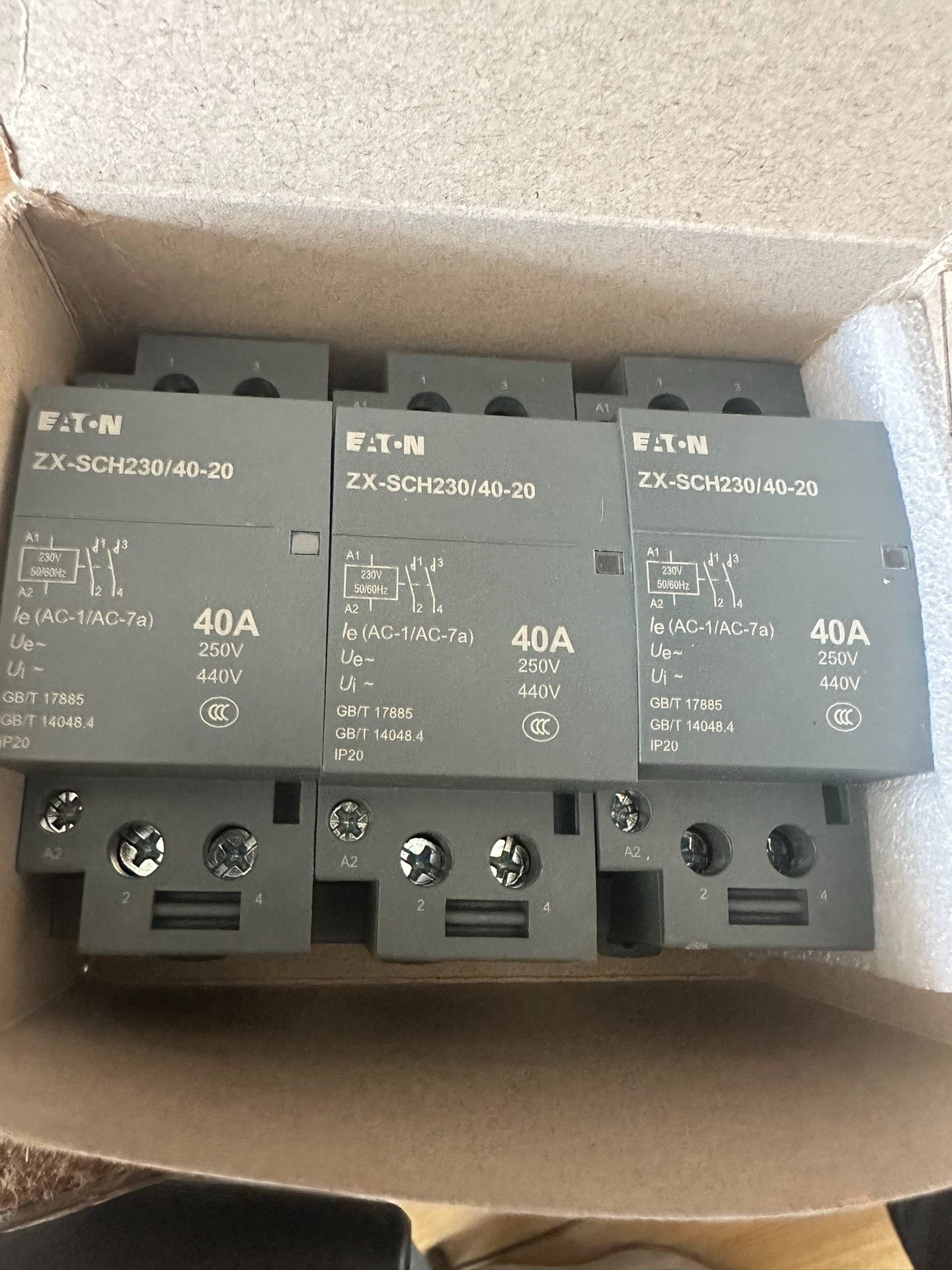 伊顿家用接触器ZX-SCH230/40-20  2p40A