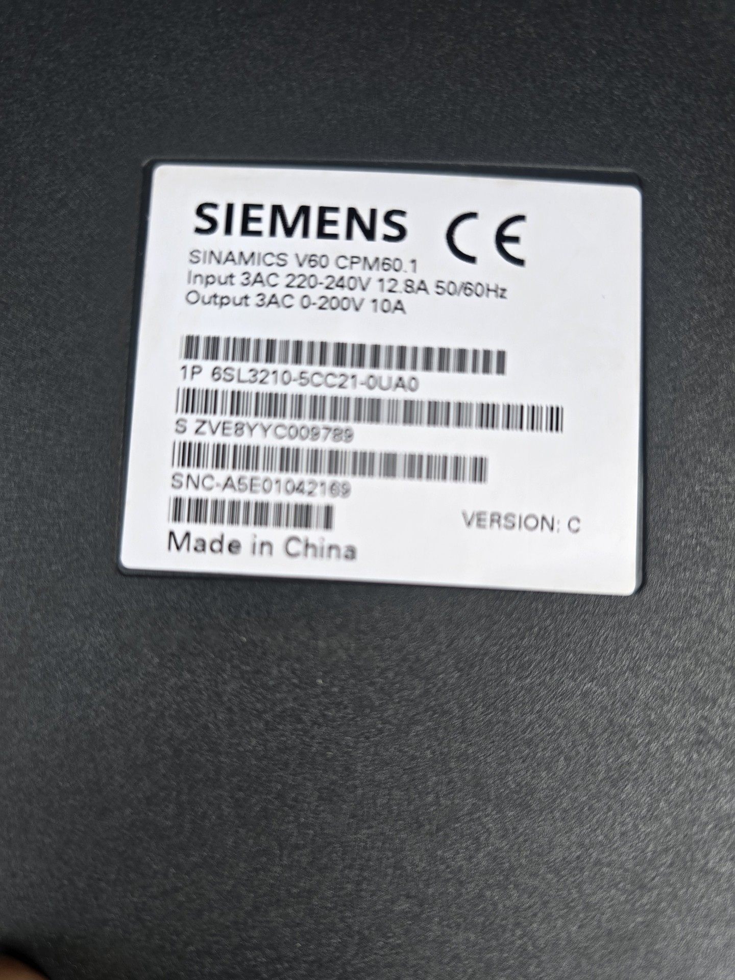 西门子V60驱动器6SL3210一5CC21一0UA0，成色
