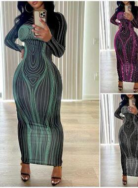 Butt hugging long skirt with long sleeves and printed