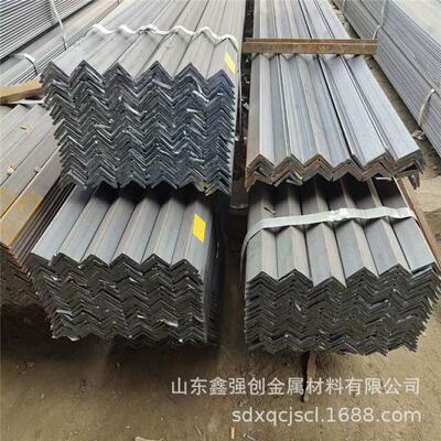 聊城现货三角钢 建筑幕墙工程角钢带孔 热轧等边角钢规格多样