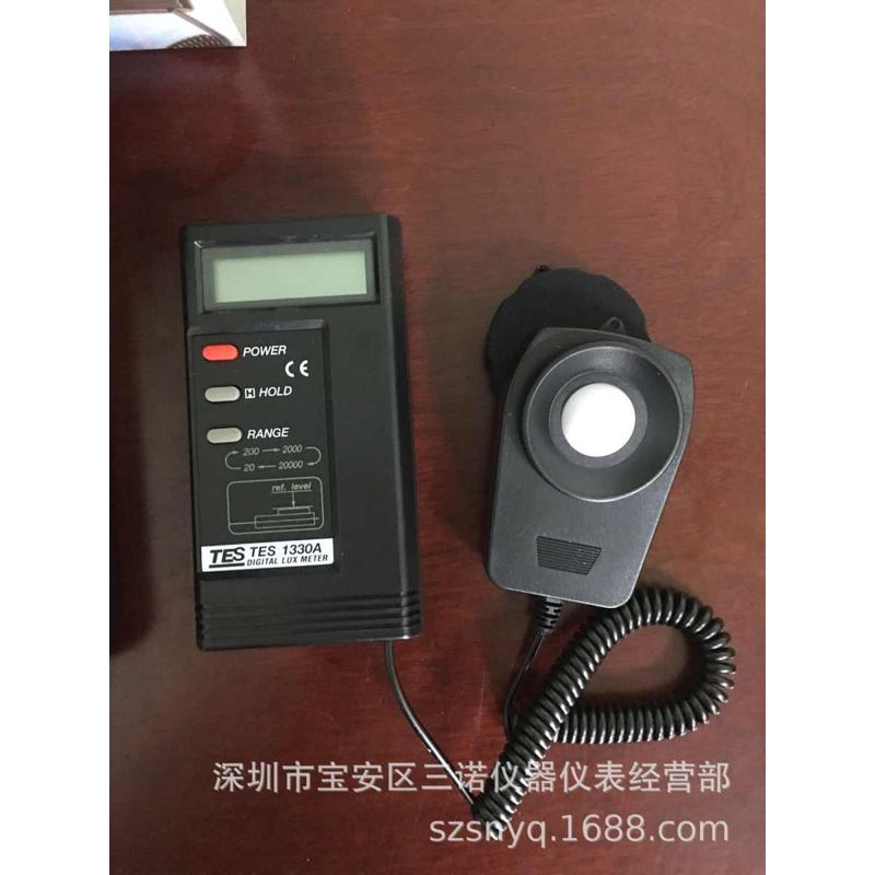 TES1330A数字式照度计