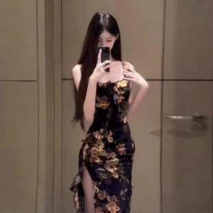 法式 收腰开叉包臀长裙 复古碎花吊带连衣裙女夏季 绝美海边度假修身