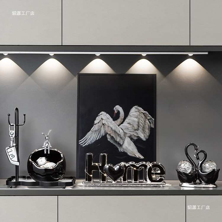 玄关钥匙收纳摆件入户进门口鞋柜锁匙轻奢装饰品乔迁新居礼品