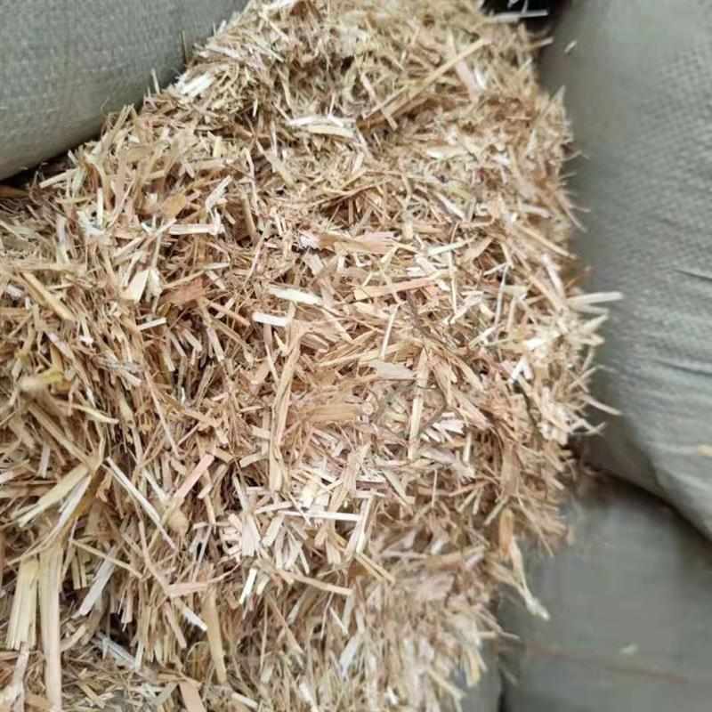 小麦秸秆草料牛羊吃的草喂牛草料牛羊干麦秆牛羊草料牛羊吃的干草