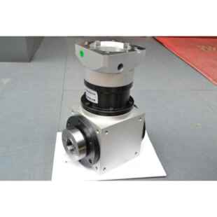 AT170十字螺旋伞齿轮换向器T型直角减速机