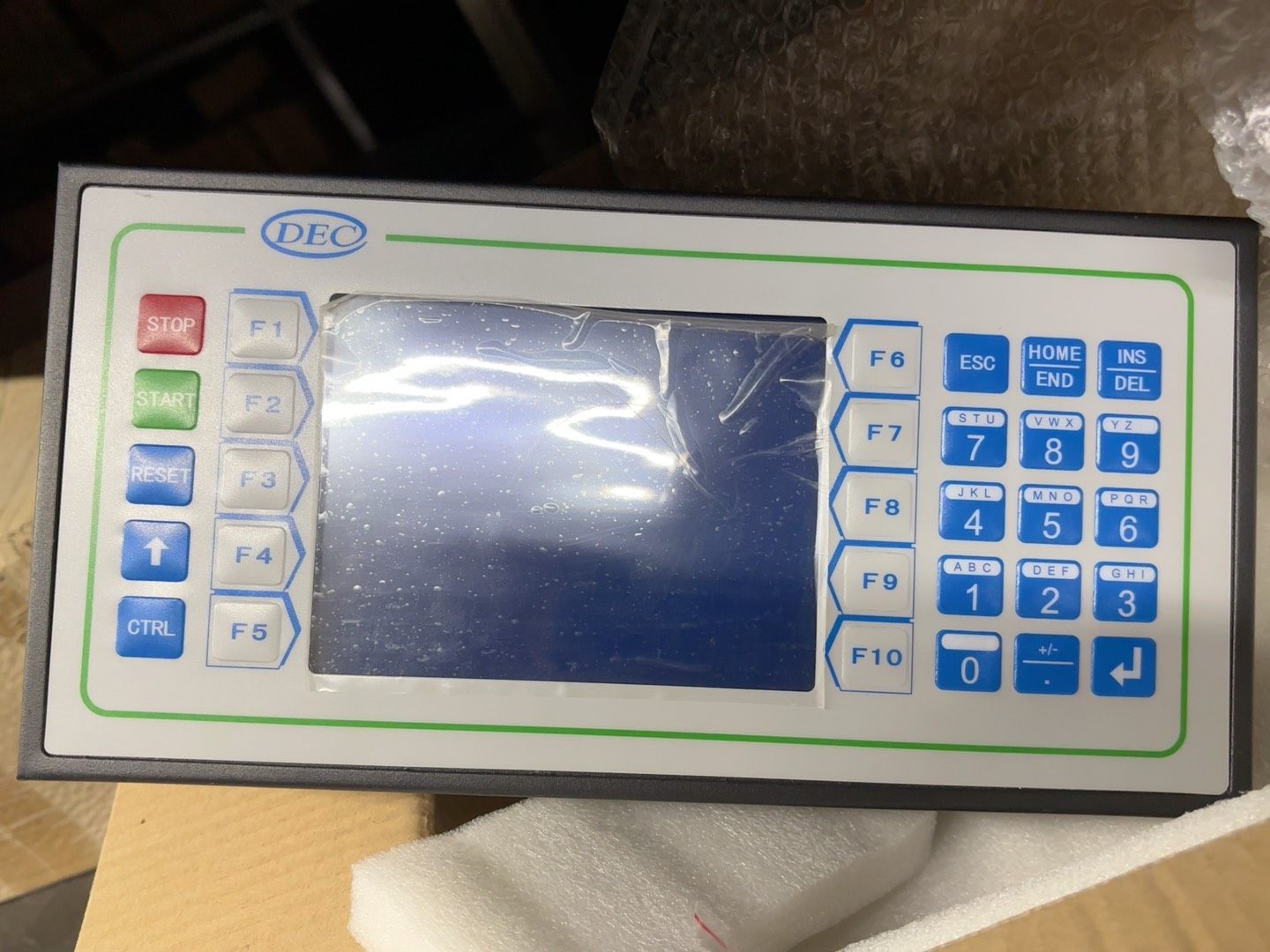 主控系统显示器LE3050M-1