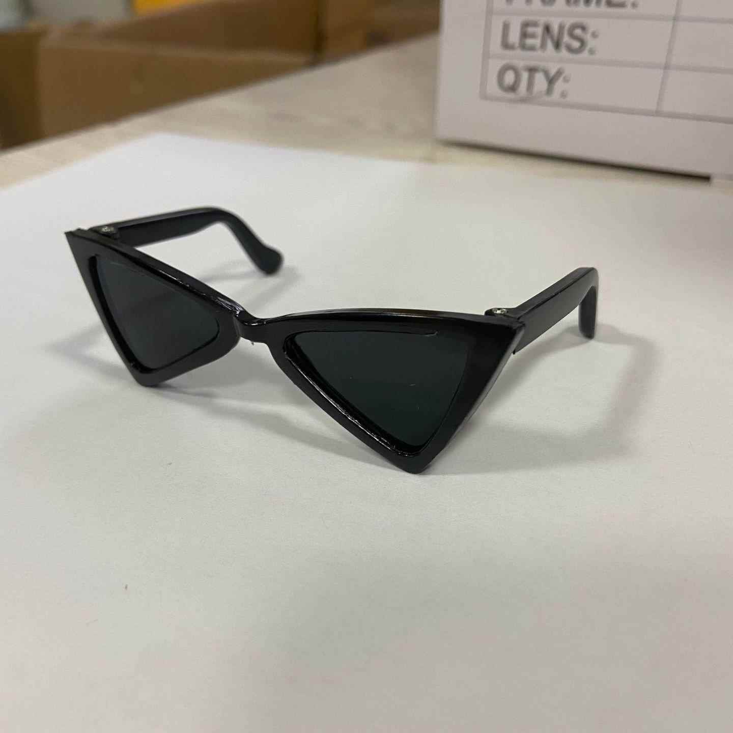 可爱耍酷狗狗三角墨镜猫狗摆拍道具宠物装饰潮流配饰酷狗狗创意