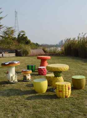 户外模拟卡通水果、凳子、桌椅摆件玻璃纤维雕塑别墅、花园、庭院