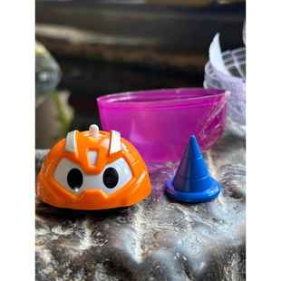 没有语言塑造能力！现成的真正的惯性旋转特技车Gashapon集合与罢