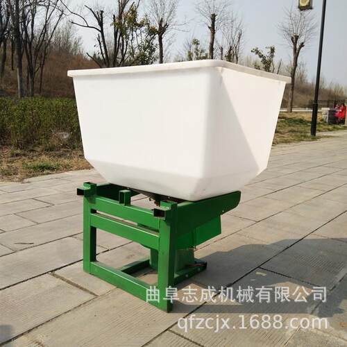 ZC10OAQ三轮-车前悬式撒肥机 2四轮后挂式播肥机 150W用四季通扬