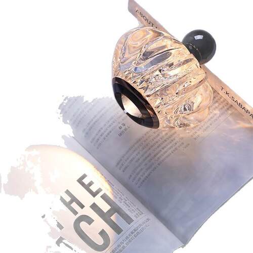 床头吊灯现代简约高级感吧台玄关可升降手扫感应房间卧室背景LED