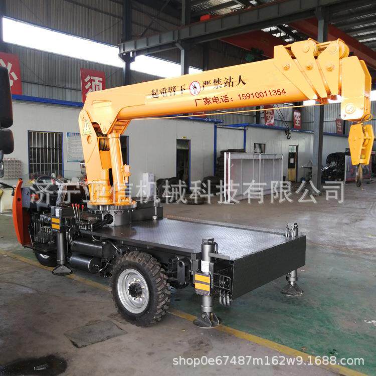 三马子随车吊农用三轮吊机小型5吨三轮吊车厂吨爬爬车背树吊车