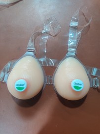 伪娘变装肩带连体义乳假乳硅胶，假胸男扮女装cd，假奶假胸假乳房