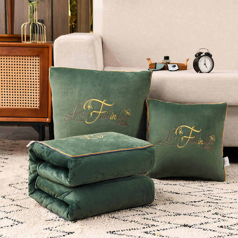 抱枕毛毯两用二合一加厚汽车被子车载办公室折叠午休空调被,居家布艺,靠垫/抱枕,淘宝优惠券,粉丝福利购,淘宝优惠卷