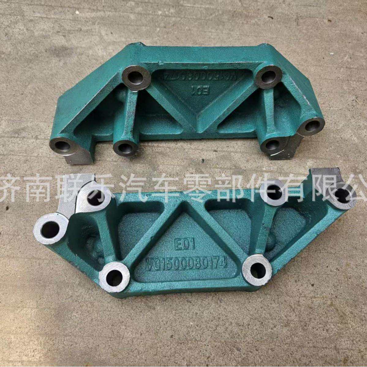 重汽豪沃 高压油泵支架 VG1500080174 重型汽车配件大全