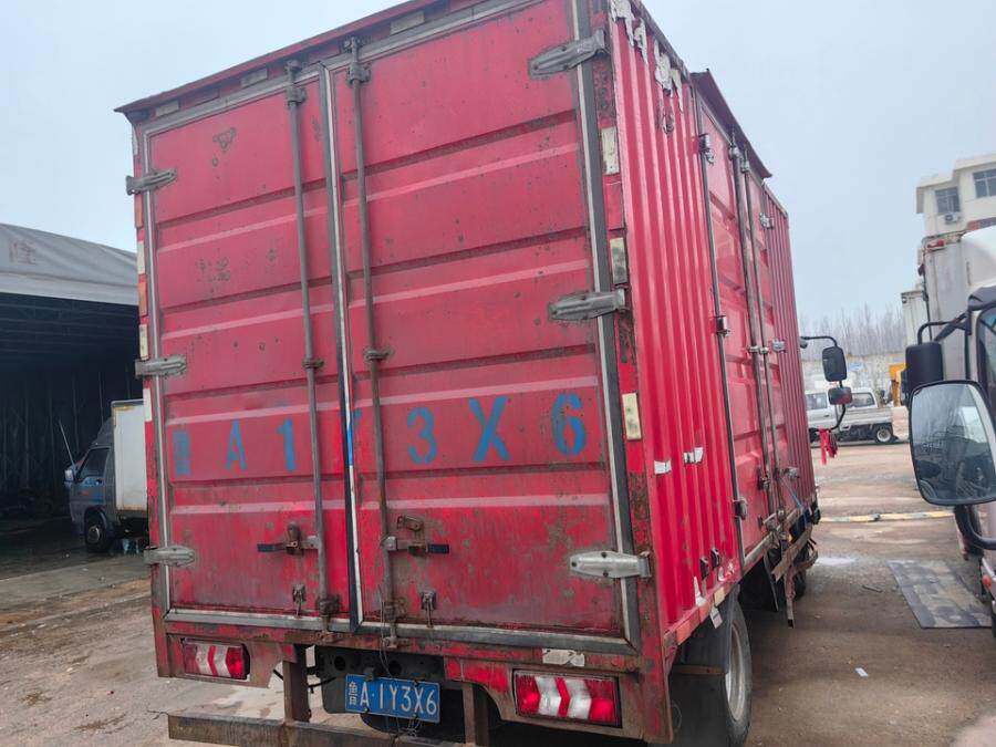 3月7日济宁鲁A1Y3X6陕汽牌轻型厢式货车网络拍卖公告