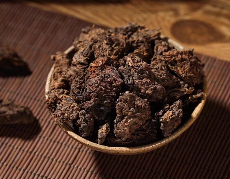 2006年普洱熟茶 普洱茶 老茶頭古樹頭春金芽 凈重：500克一份 普洱茶 BUASHOP普洱老茶