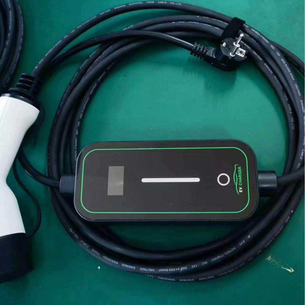 便携式电动汽车充电器类型2 16A电动汽车供电设备充电盒CEE插头