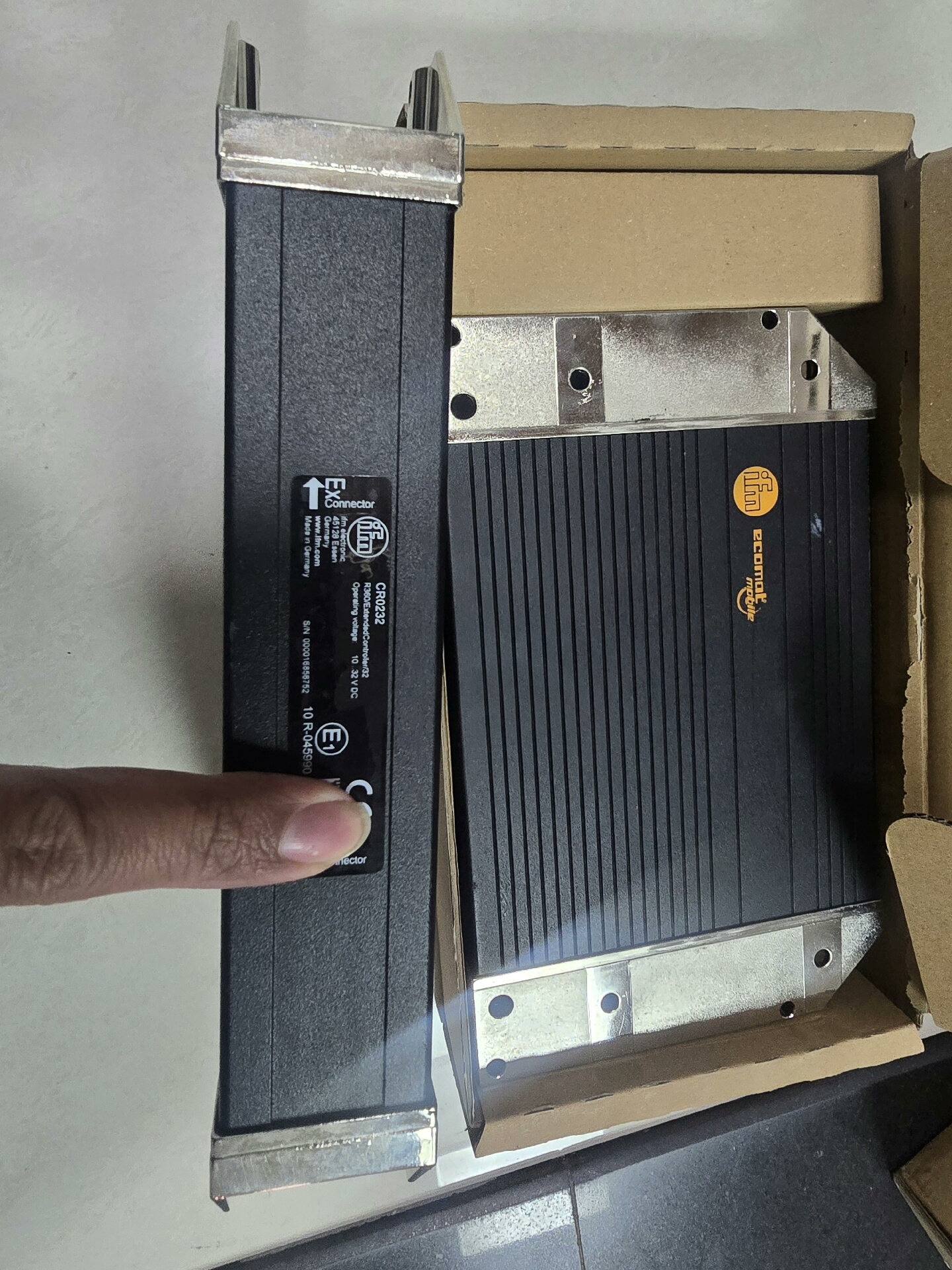 易福门ifmCR0232控制器，9成新。功能齐全，已经测试过