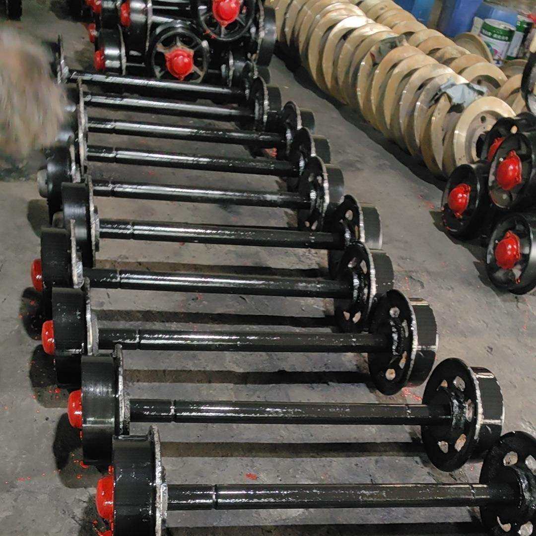 铁路轨道单轮井下矿车轮对实心加厚平板车铸钢轮对空心火车轮